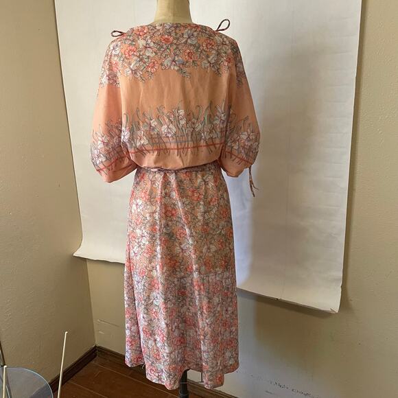 70s or 80s Sheer Floral Spring Summer Peach Dress - Picture 3 of 7